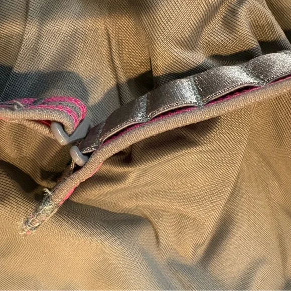 Wacoal Gray/Purple Full figure Support Underwire Sports Bra US 38D - Picture 5 of 9